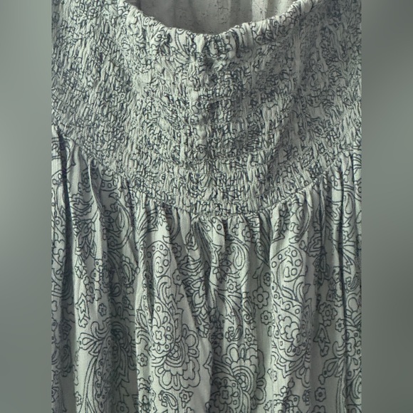 Angie Deep V Lace Trim Halter Maxi Dress Size L- new without tags - Picture 9 of 10